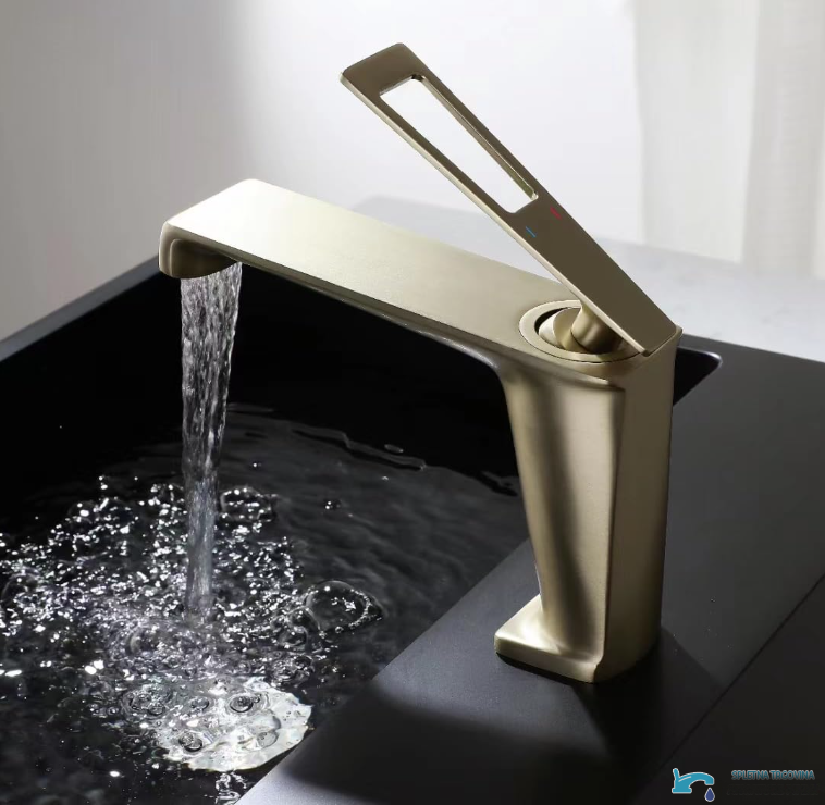 Rubinetto per lavabo ELITE EDITION BBS1257 con bocca a cascata