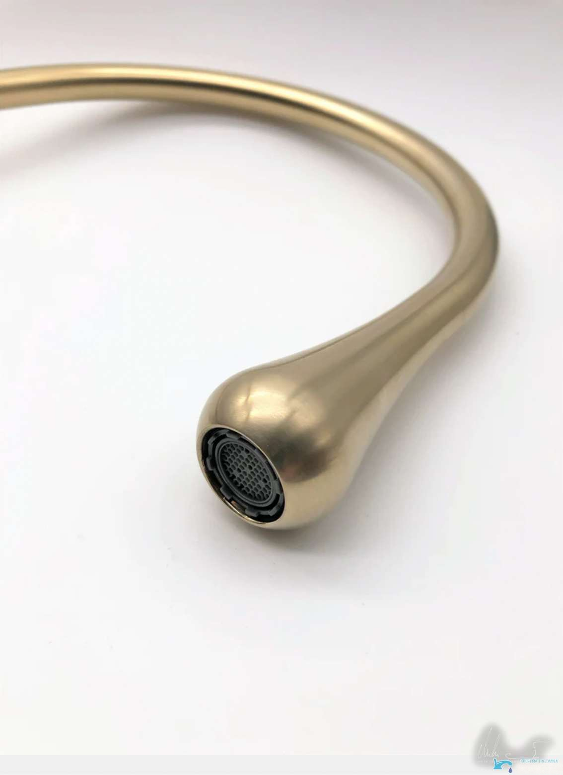 Dettaglio della bocca girevole del miscelatore per lavabo BF0954