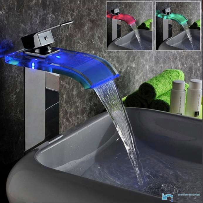 Rubinetto da bagno EYN x013 woo-986 cromato con bocca a cascata LED
