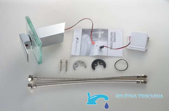 Dotazione del rubinetto per lavabo EYN cq0812 con flessibili e accessori di montaggio