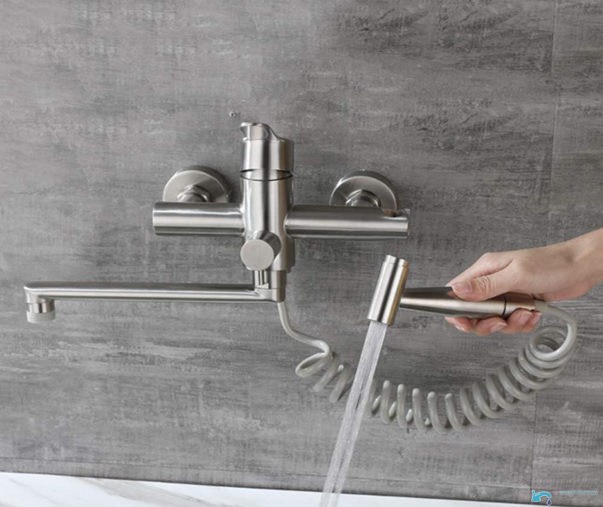 Sistema doccia a parete EYN WK1124 in acciaio inox con doccetta multigetto e più finiture