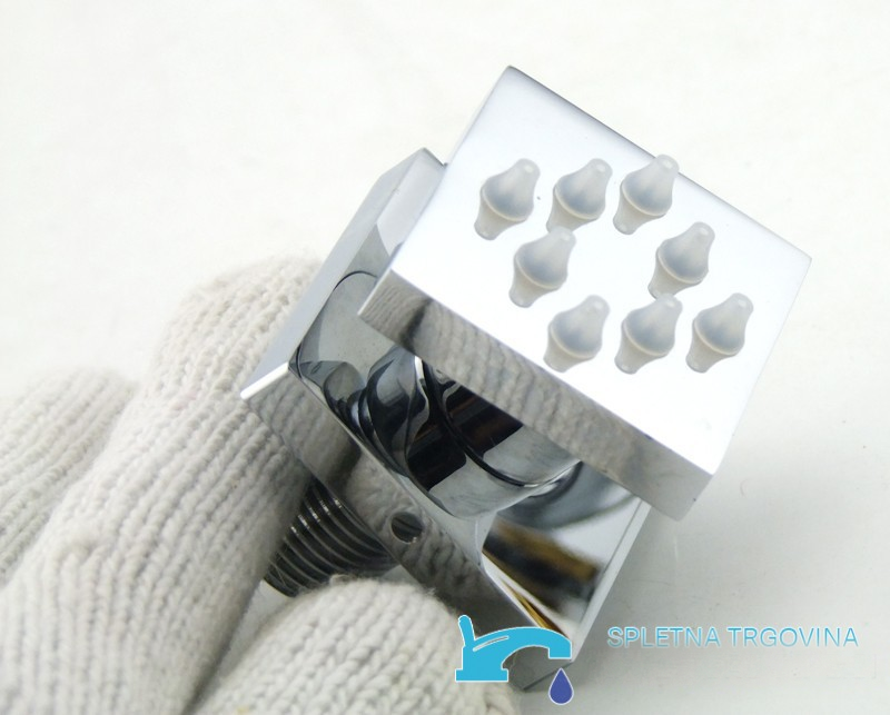 Sistema doccia da incasso EYN PTS50425 in ottone cromato con LED, getti massaggianti e doccia multigetto