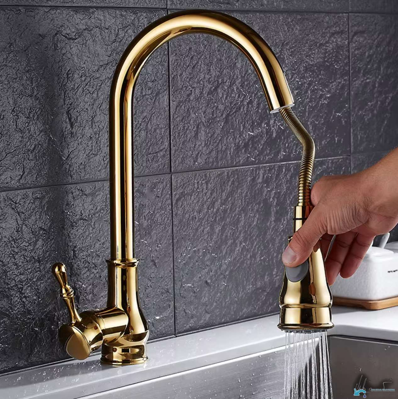 Miscelatore da cucina EYN KZI5176 in ottone con doccetta estraibile multigetto, disponibile in più finiture