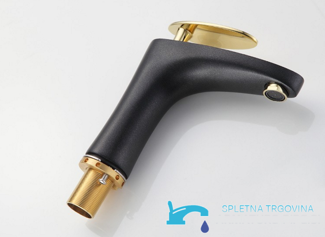 Rubinetto da bagno EYN KP2353 da piano in ottone, disponibile in molteplici finiture