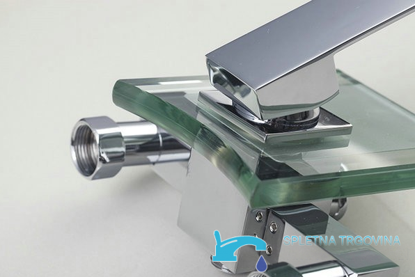 Miscelatore per vasca a parete EYN SK9024 in vetro con cascata LED, in più finiture tra cui cromo e nero