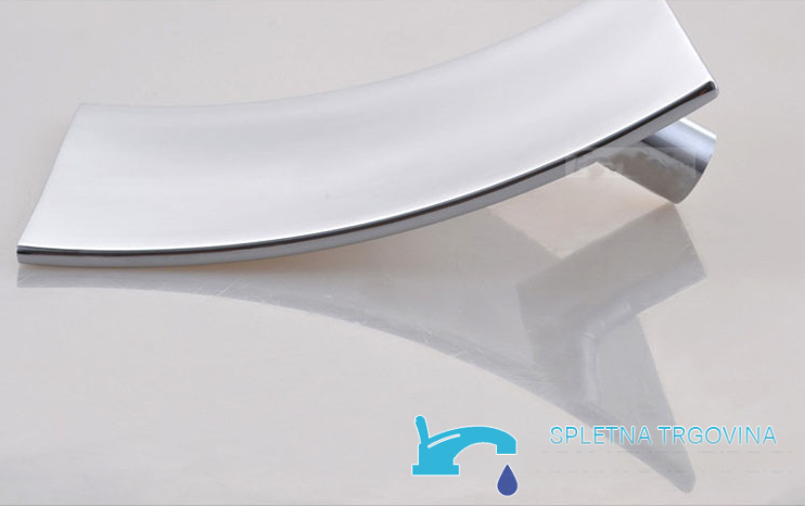 Sistema doccia da incasso EYN PT61219 con erogazione a cascata, disponibile in più finiture tra cui cromo e grigio