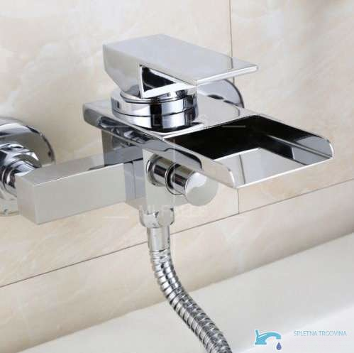 Miscelatore per vasca a parete EYN SK3542 con erogazione a cascata e LED, in cromo, argento e bianco e nero