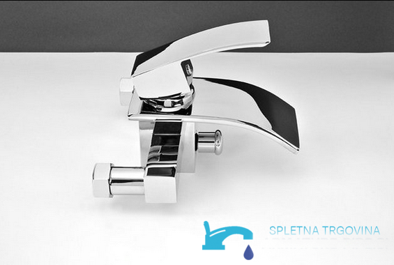 EYN3535: Rubinetto da vasca a parete EYN 3535 in ottone con bocca a cascata, finiture cromo e argento
