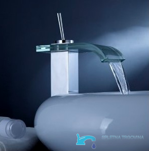 Rubinetto da piano per lavabo EYN0145 in ottone con LED, erogazione a cascata e finiture multiple