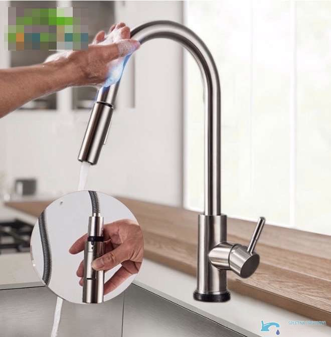 Miscelatore da cucina EYN BS1333 con doccetta estraibile, sensore e bocca girevole, disponibile in più finiture