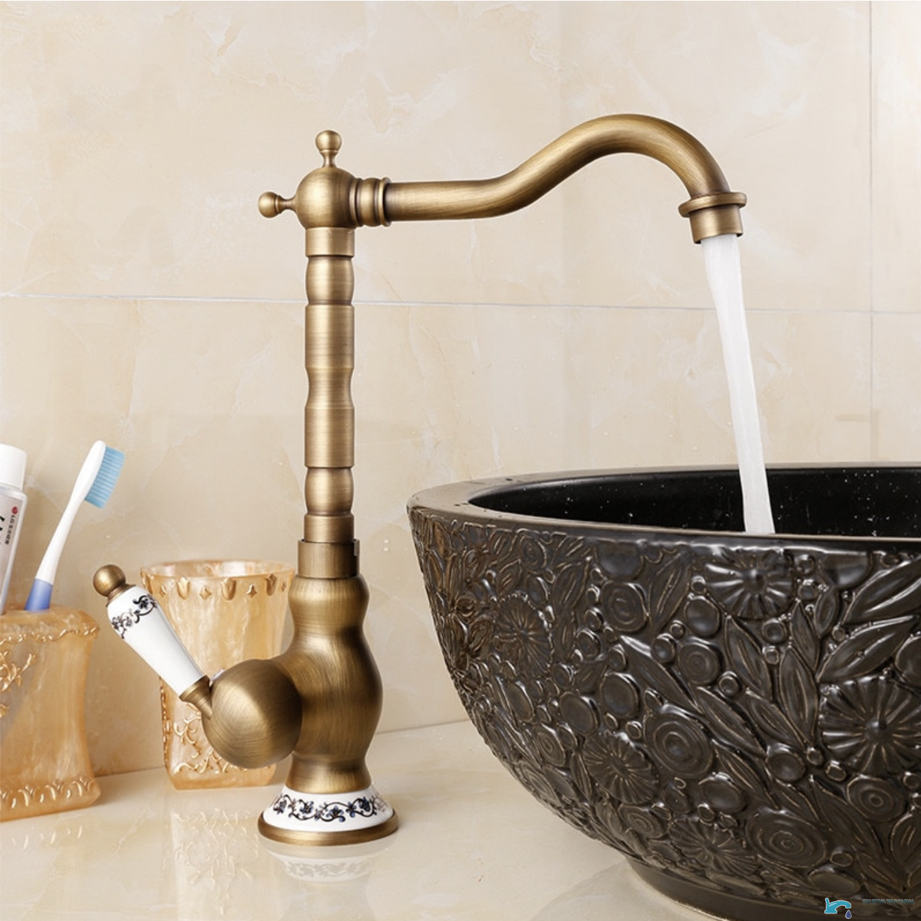 Rubinetto da bagno EYN AQ1129 da piano con bocca girevole, inserti in ceramica e finiture multiple