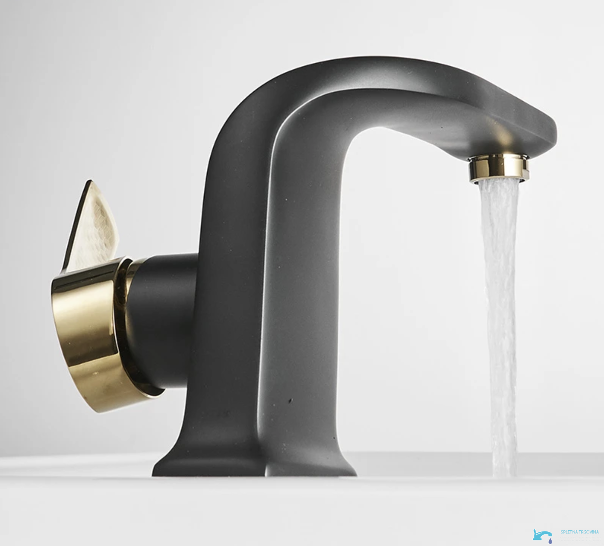 Miscelatore per lavabo EYN NB4009 da piano con bocca a cascata, disponibile in più finiture tra cui nero opaco e cromo