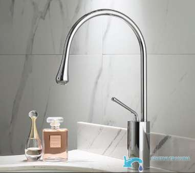 Rubinetto da bagno VB1116U cromato installato su lavabo