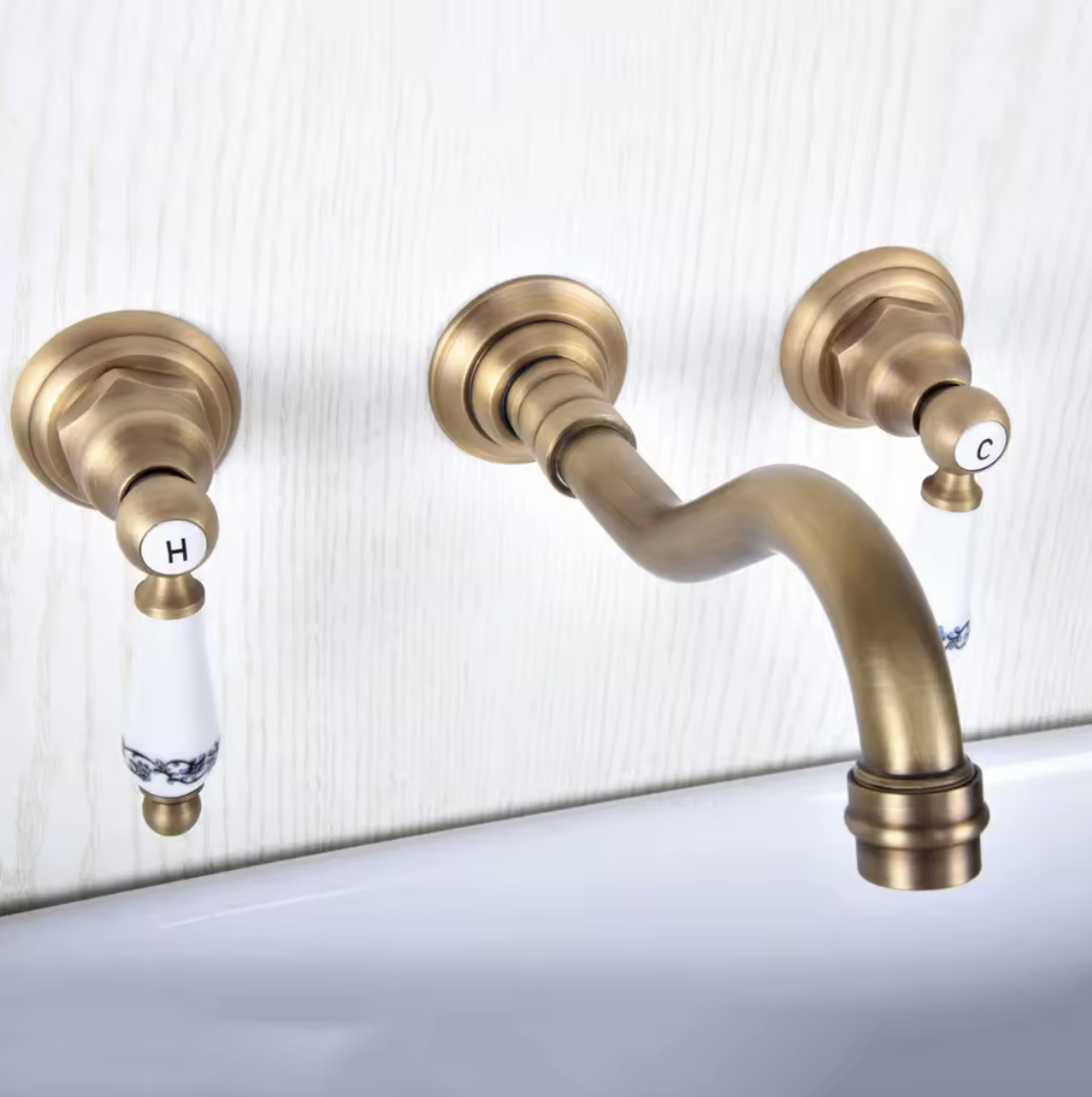 Rubinetto rustico AQ1405 frontale con maniglie bianche decorate