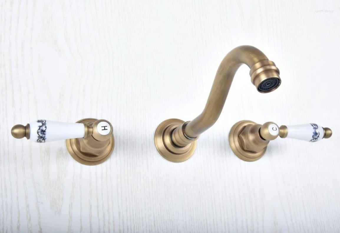 Rubinetto rustico a parete AQ1405, vista frontale con due leve