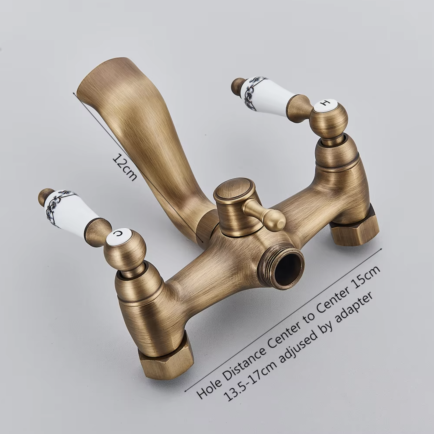 Misure del rubinetto da vasca BBT1509 con bocca da 12 cm e interasse regolabile