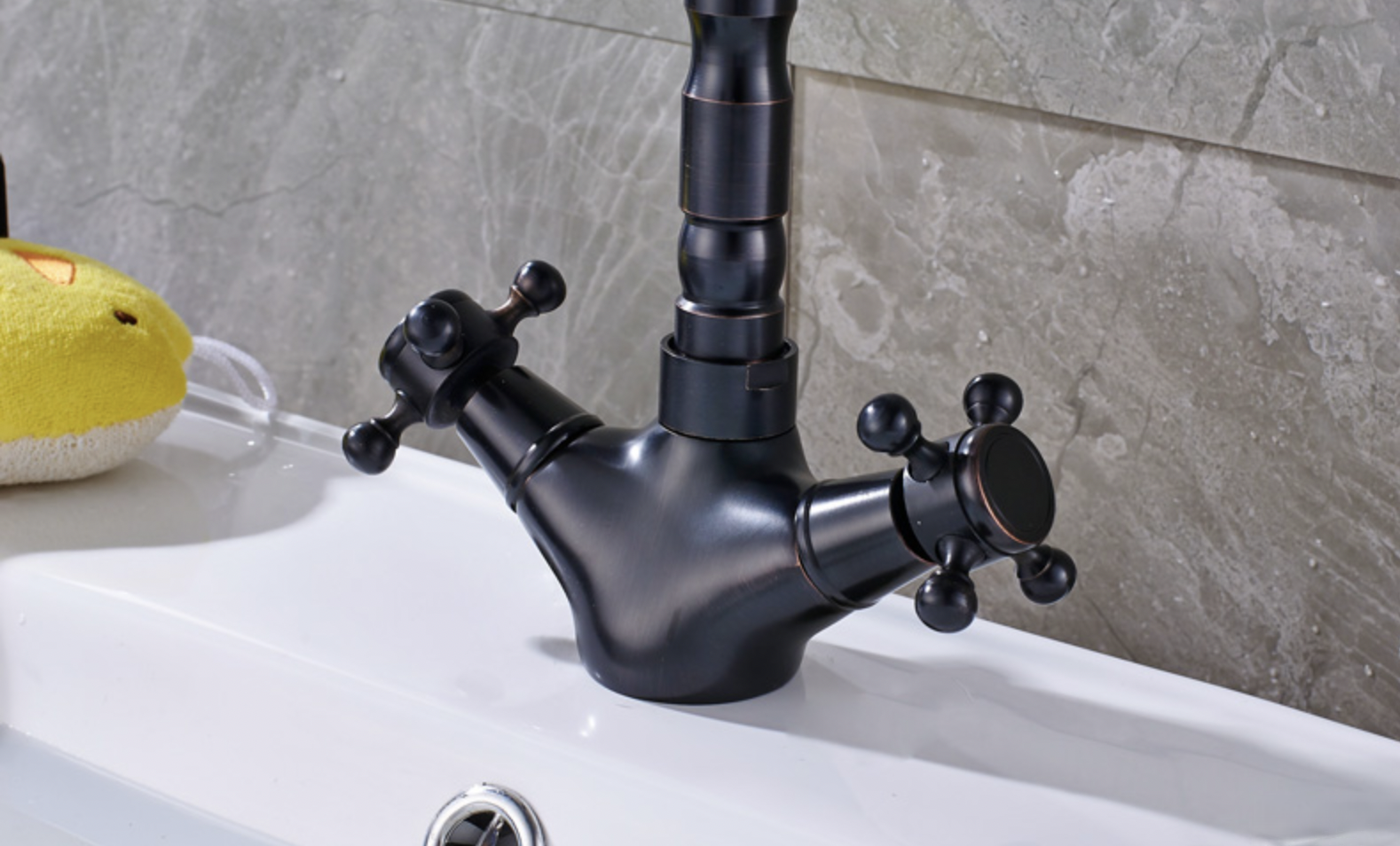 Rubinetto lavabo anticato ANT2309 nero opaco con accenti rame