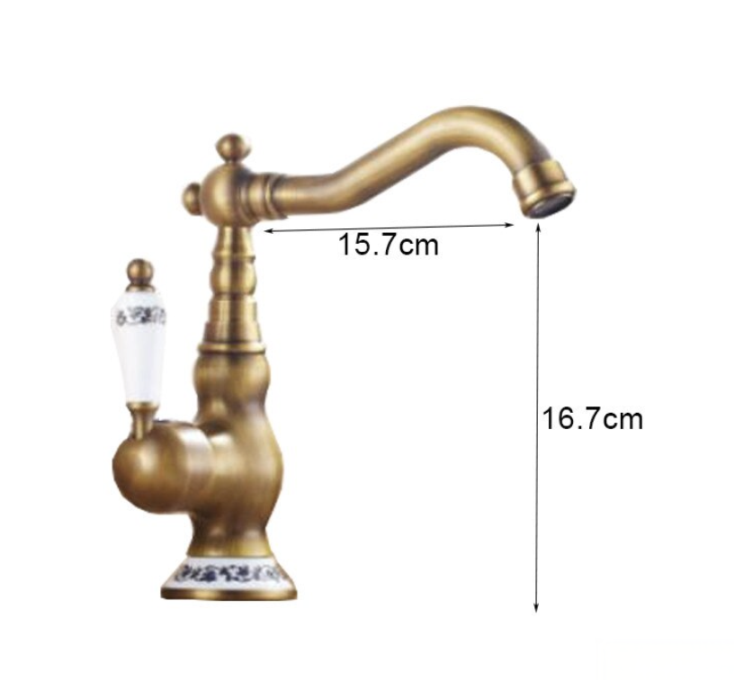 Disegno tecnico del rubinetto AQ1129 con sporgenza di 15,7 cm e altezza di 16,7 cm