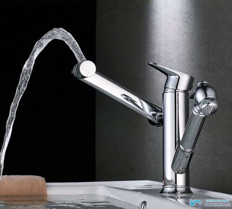 Miscelatore da bagno BIO1546 con bocca mobile direzionata verso il lavabo