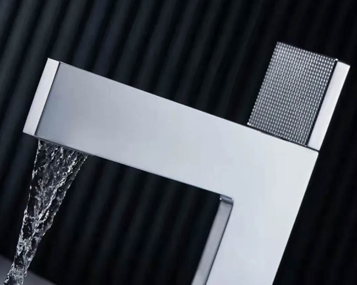 Miscelatore bagno ELITE EDITION BS1420 con bocca a cascata in cromo lucido
