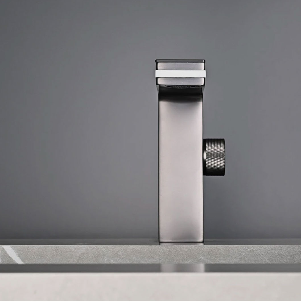 Rubinetto lavabo ELITE EDITION BS1826 con display LED della temperatura, grigio canna di fucile spazzolato
