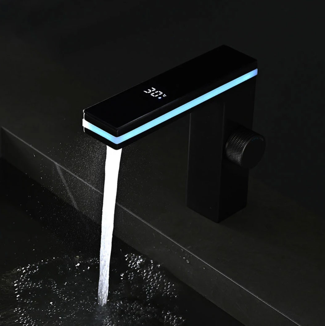 Rubinetto per lavabo BS1826 nero con display LED e bocca illuminata
