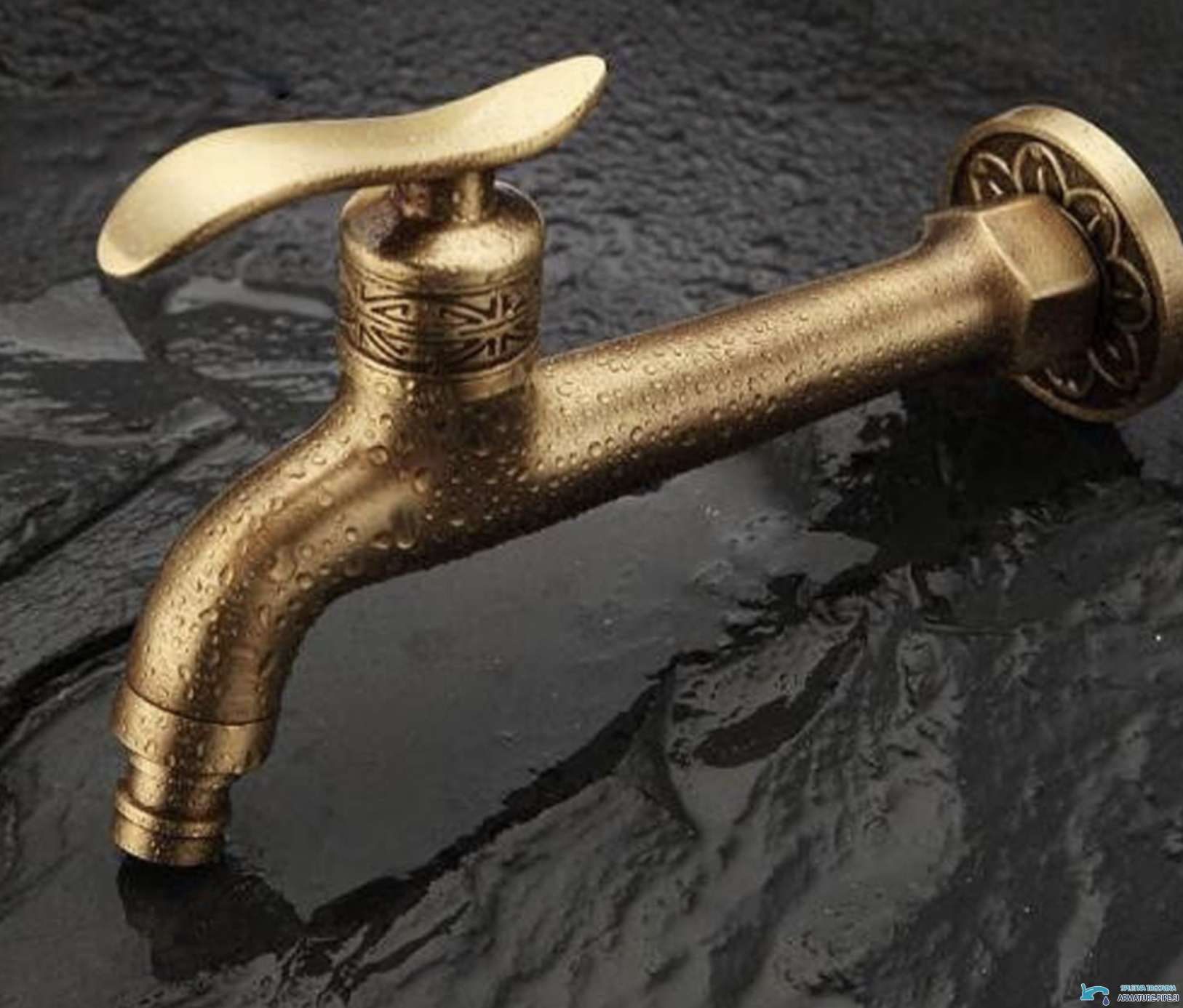Rubinetto a parete CW1347 per acqua fredda, finitura anticata con gocce d'acqua