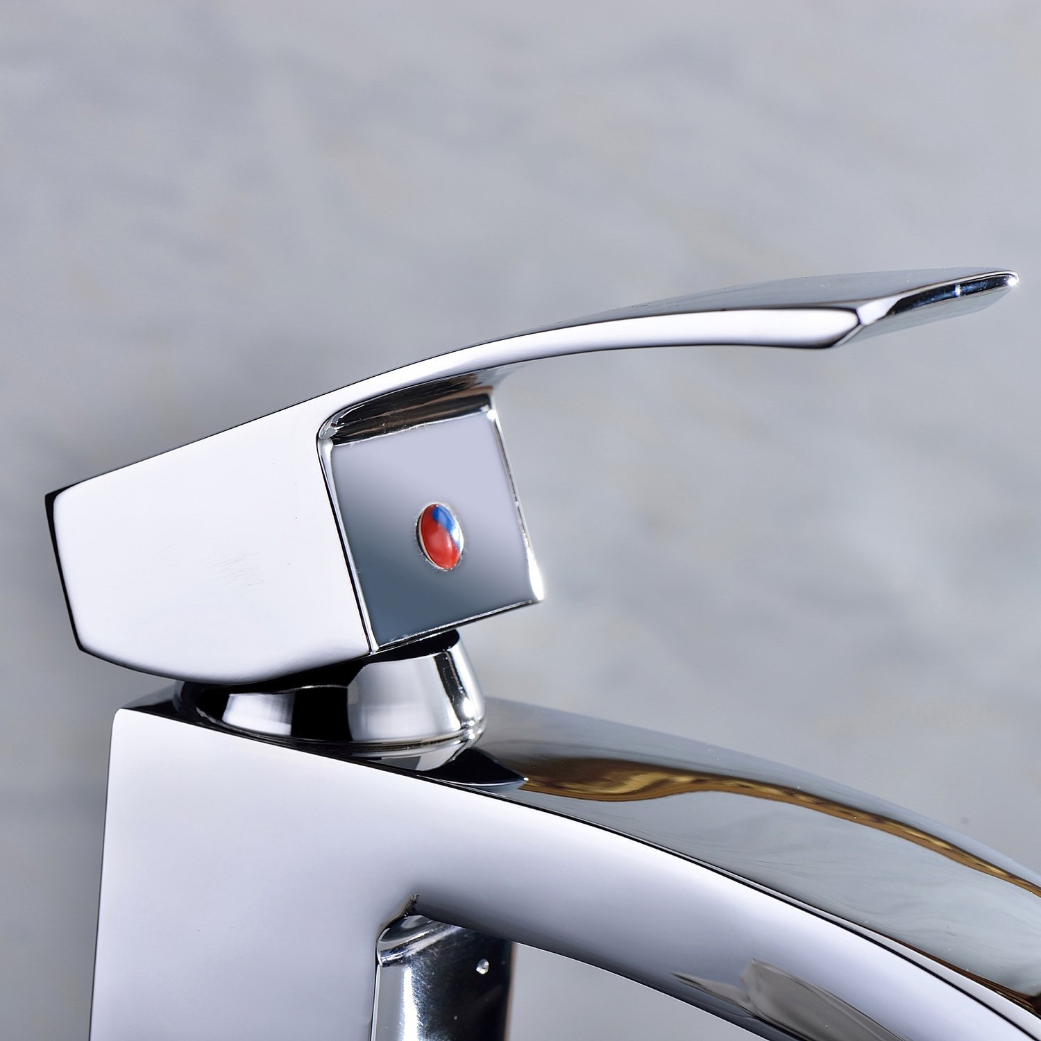 Elegante miscelatore bagno EYN 017 in cromo lucido