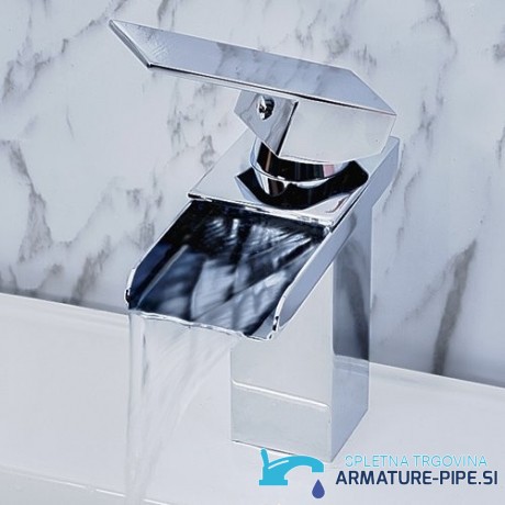 Miscelatore lavabo a cascata EYN206 in cromo brillante