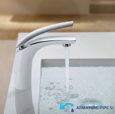 Elegante rubinetto da bagno KAB6116 in bianco opaco