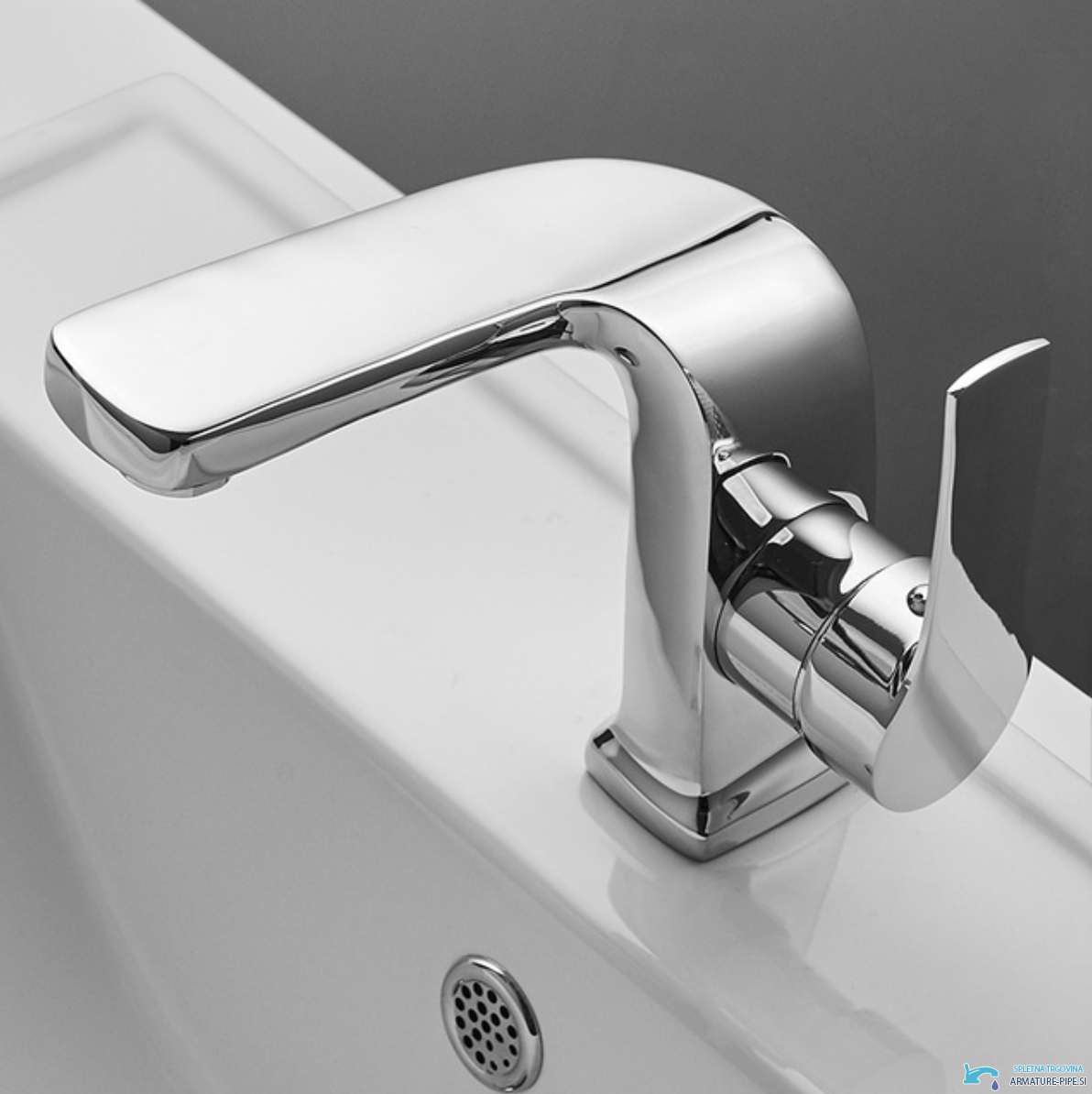 Esclusivo miscelatore lavabo NB4009 in cromo lucido con leva laterale