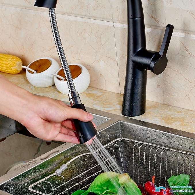 Čudovita izvlečna kuhinjaka armatura | Pipa EYN NBR1900