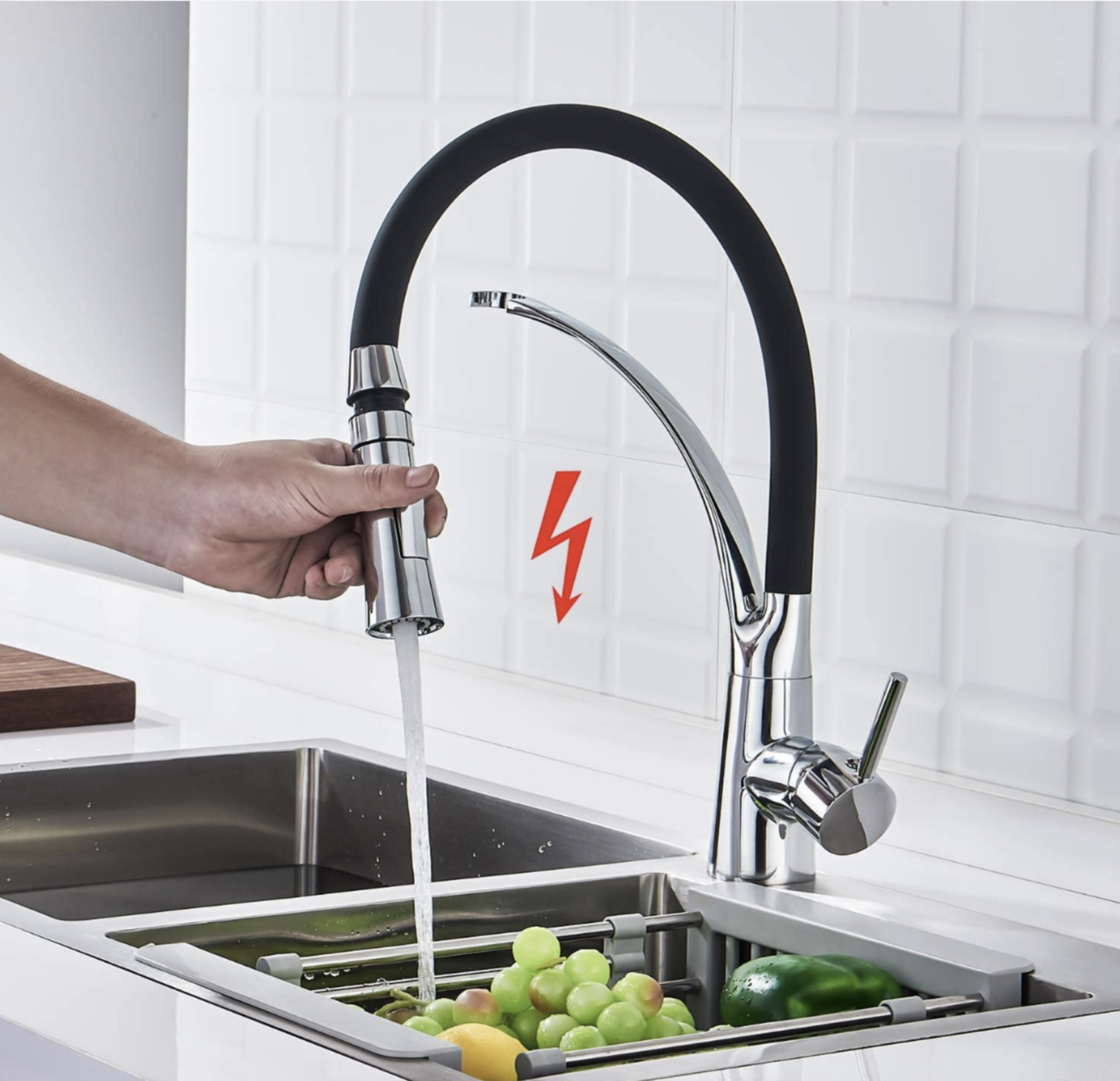 Miscelatore cucina a bassa pressione NT1749 per boiler, con tre raccordi, mentre sciacqua la frutta