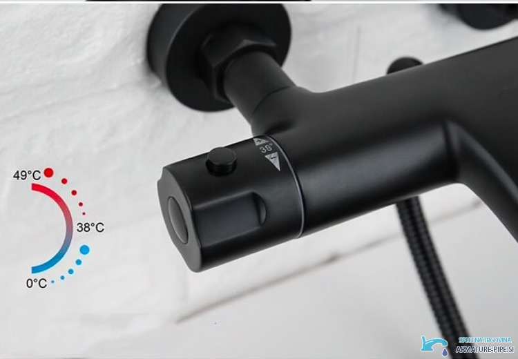 Dettaglio del regolatore del miscelatore termostatico per vasca NTA1631 nero