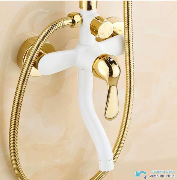 Pannello doccia esterno EYN TAB1511 in bagno con flessibile