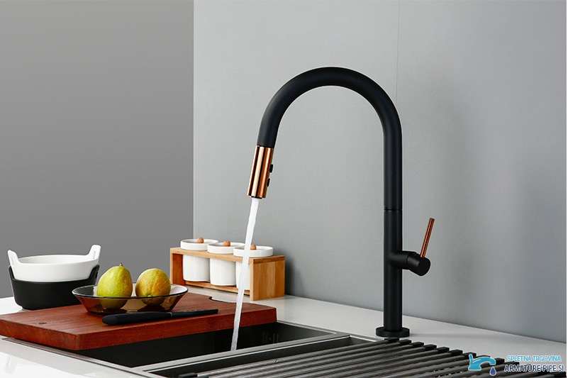 Elegantna Crna Kuhinjska Armatura S Kombinacijo Bakra Kuhinjska Pipa Eyn Kb2132 11