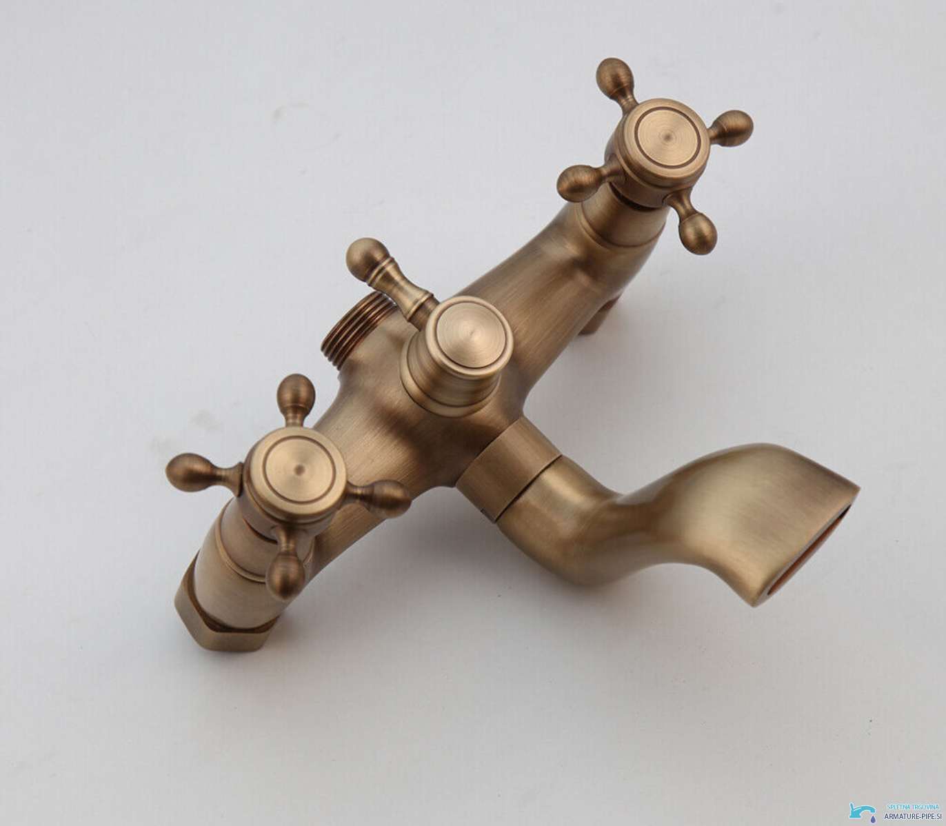 Detajl antik bronz csaptelep test falon kívüli zuhanyrendszer woo-3100 modellhez