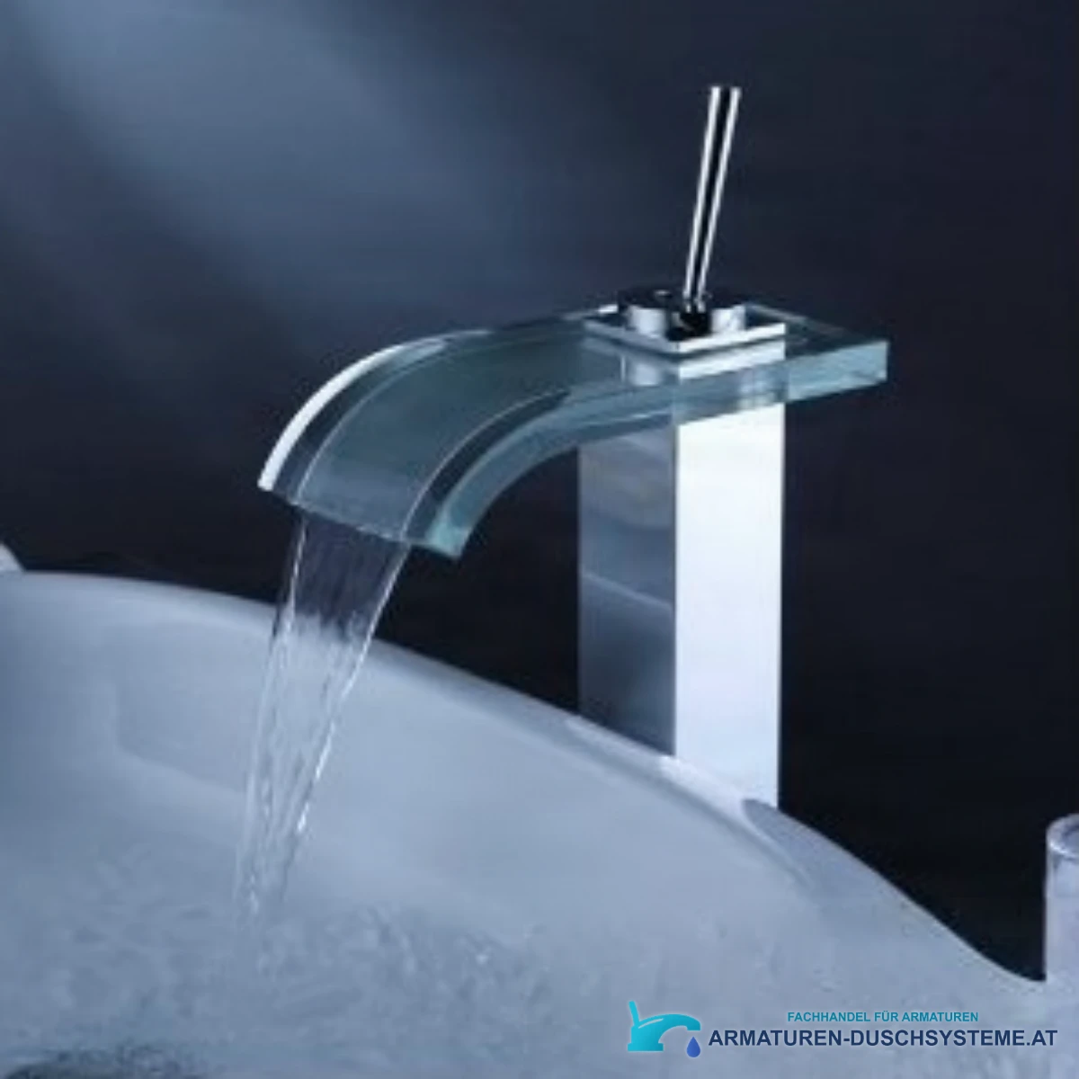 Waschtischarmatur im Wasserfallstil EYN0145 in poliertem Chrom mit transparentem Glasauslauf