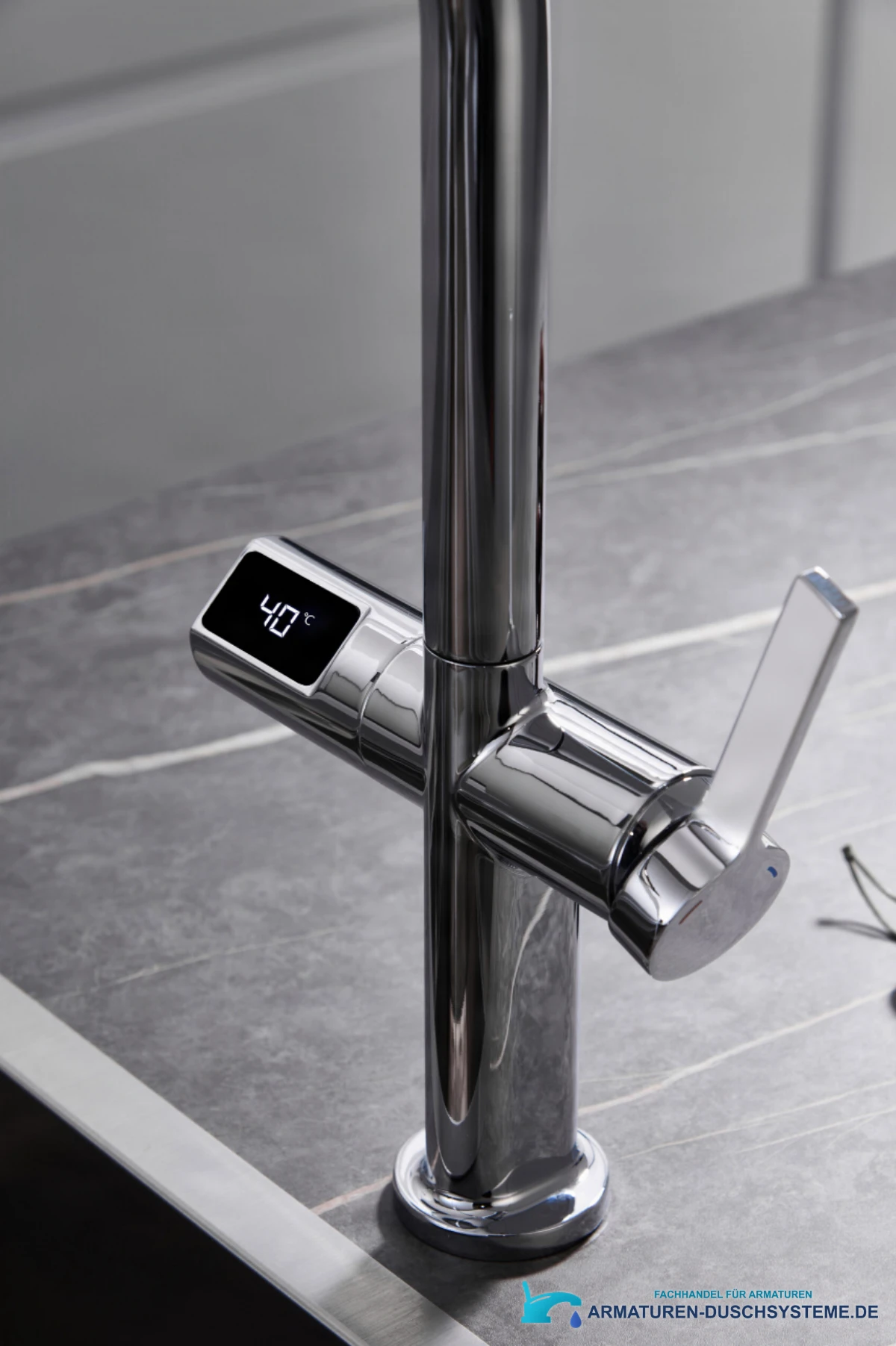 Detail der digitalen Temperaturanzeige der Küchenarmatur ELITE EDITION KSS1700