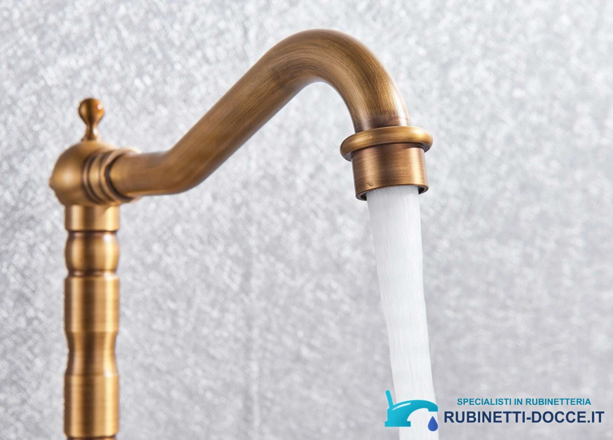 Rubinetto per lavabo EYN VA1646 con bocca girevole, due altezze e più finiture