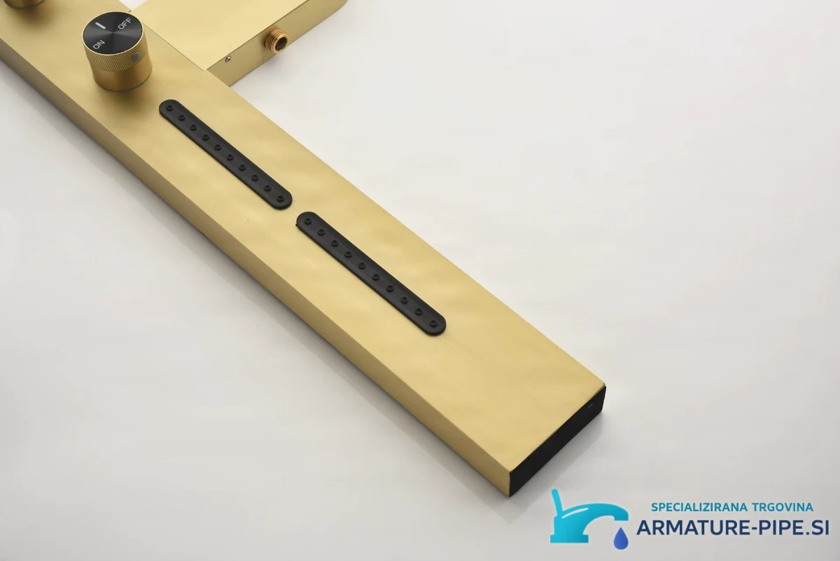 Detajl navojnega priključka armature za prho z digitalnim zaslonom ELITE EDITION BSW1726