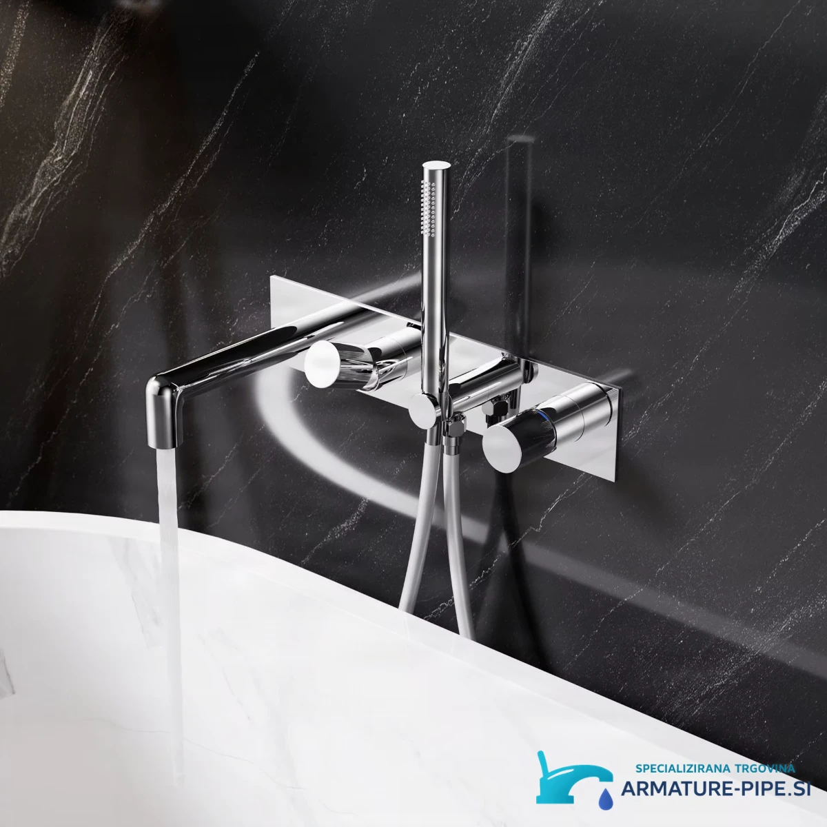 Brushed Silver Nickel Gun Gray Concealed Embedded Wall ELITE EDITION BSC1723 v uporabi: črna stena pri kadi