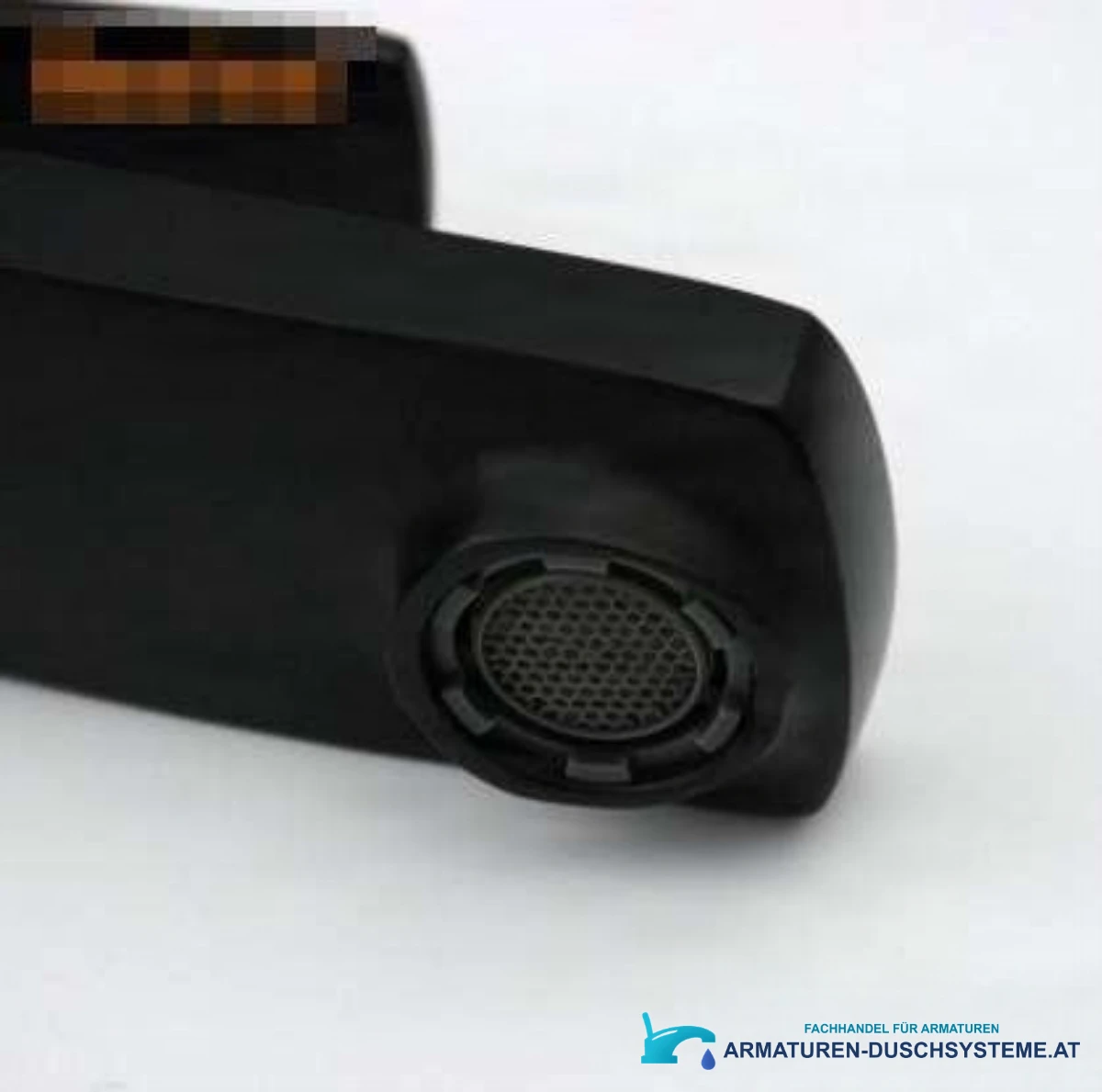 Detail des Strahlreglers der Badarmatur EYN CKB2241