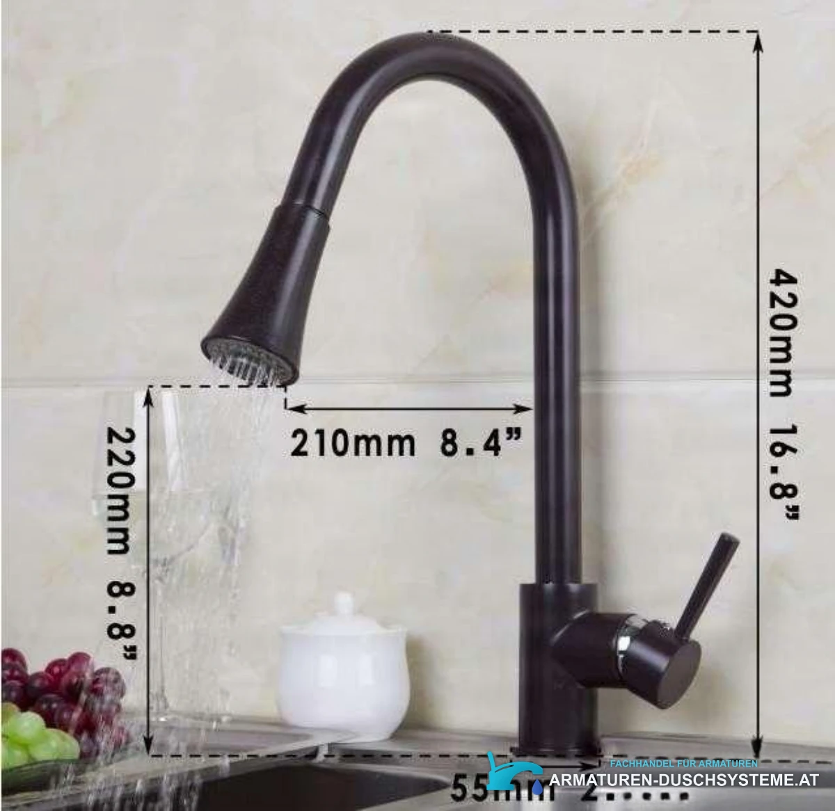 Maße der Küchenarmatur EYN CA9422b: 420 mm hoch, 210 mm Ausladung