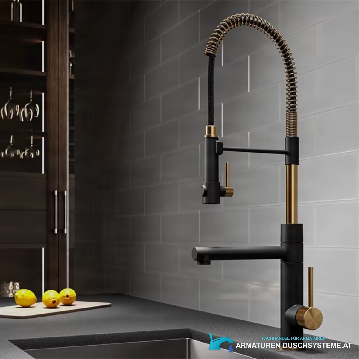 ELITE EDITION KFD1693 Einhebel-Küchenarmatur aus 304 Edelstahl in Schwarz und Gold
