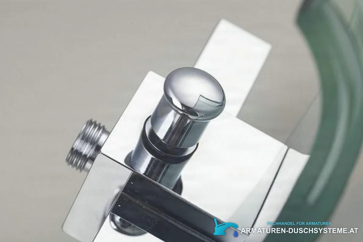 Detail des Umschaltknopfs der Wand-Badewannenarmatur SK0264