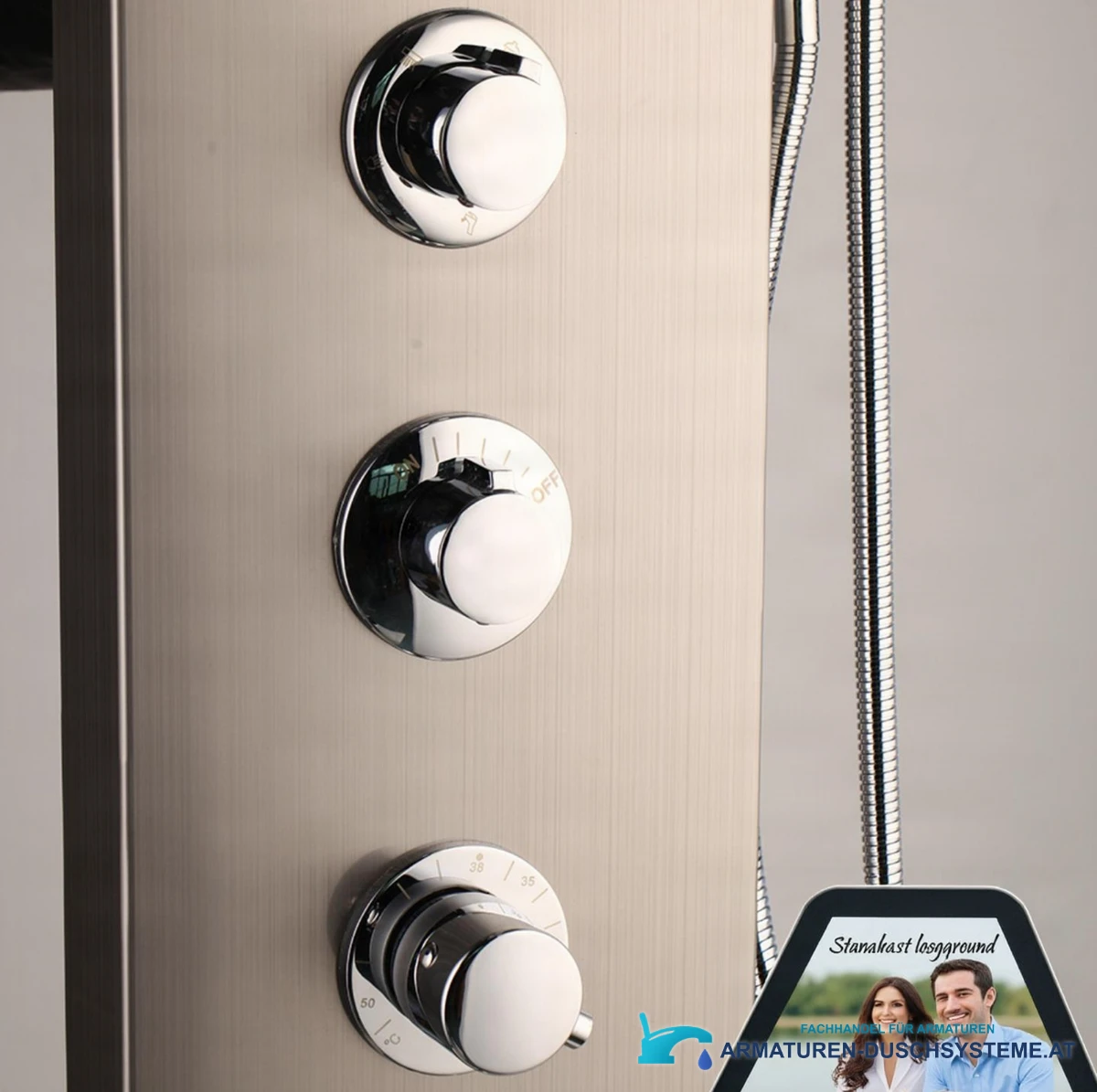 Detail der drei Drehregler am thermostatischen Eck-Duschpaneel TP1912L