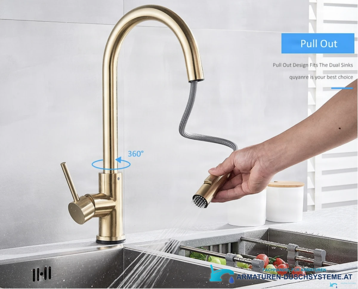 Goldene Küchenarmatur mit Touch-Funktion GK1218 im Einsatz an einer Doppelspüle