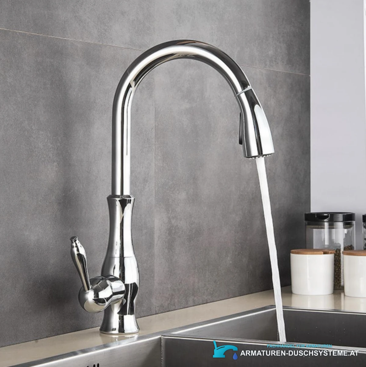Elegante ausziehbare Küchenarmatur KZI5517 in glänzendem Chrom