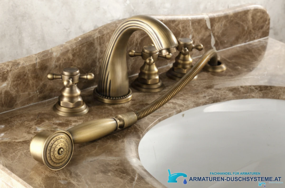 Antike Standarmatur AQM1137 – Handbrause mit Metallschlauch